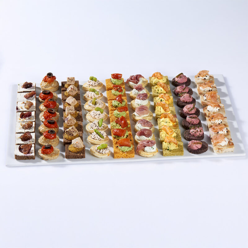 Plateau de canapés gourmet - 63 pièces